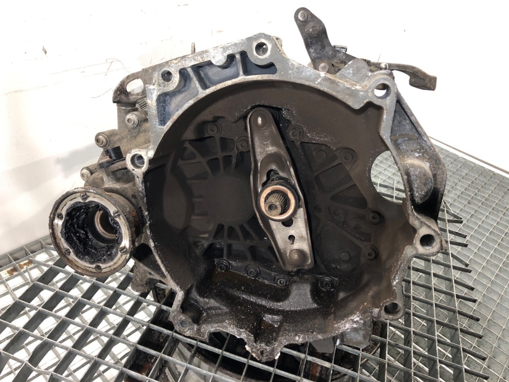 [STARK-791133] Caja de cambios VW FOX liftback (5Z1, 5Z3, 5Z4) 1.2 40 kW 2005-2011
