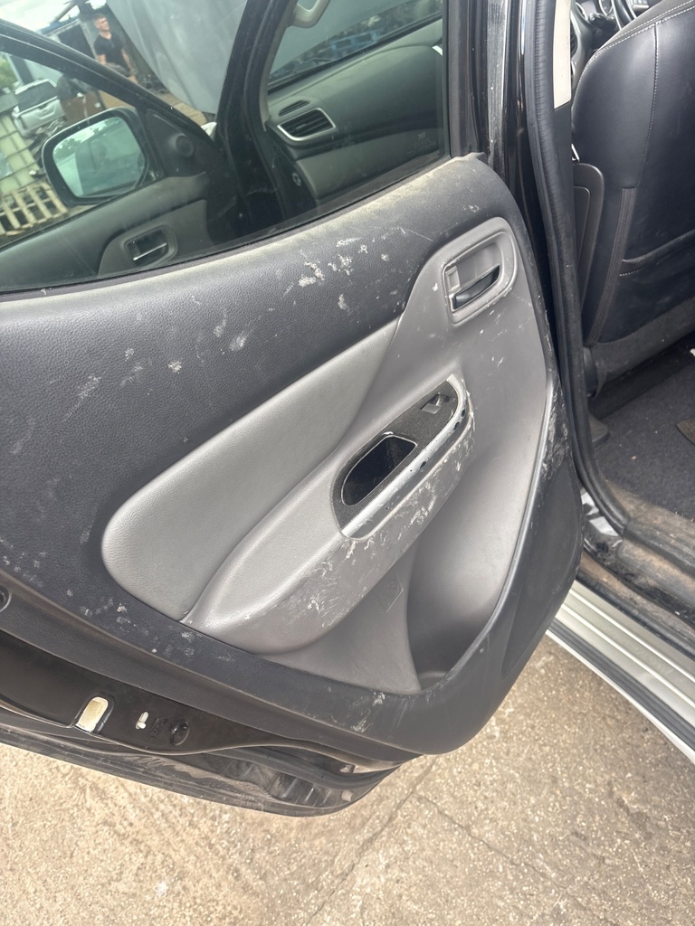 [EPE-124556] Panel de puerta Fiat Fullback