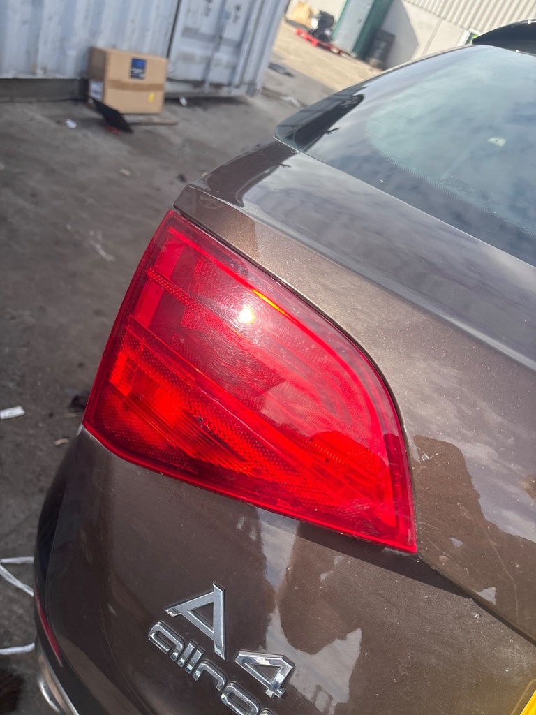 [EPE-124918] Piloto de portón trasero izquierdo Audi A4 Allroad