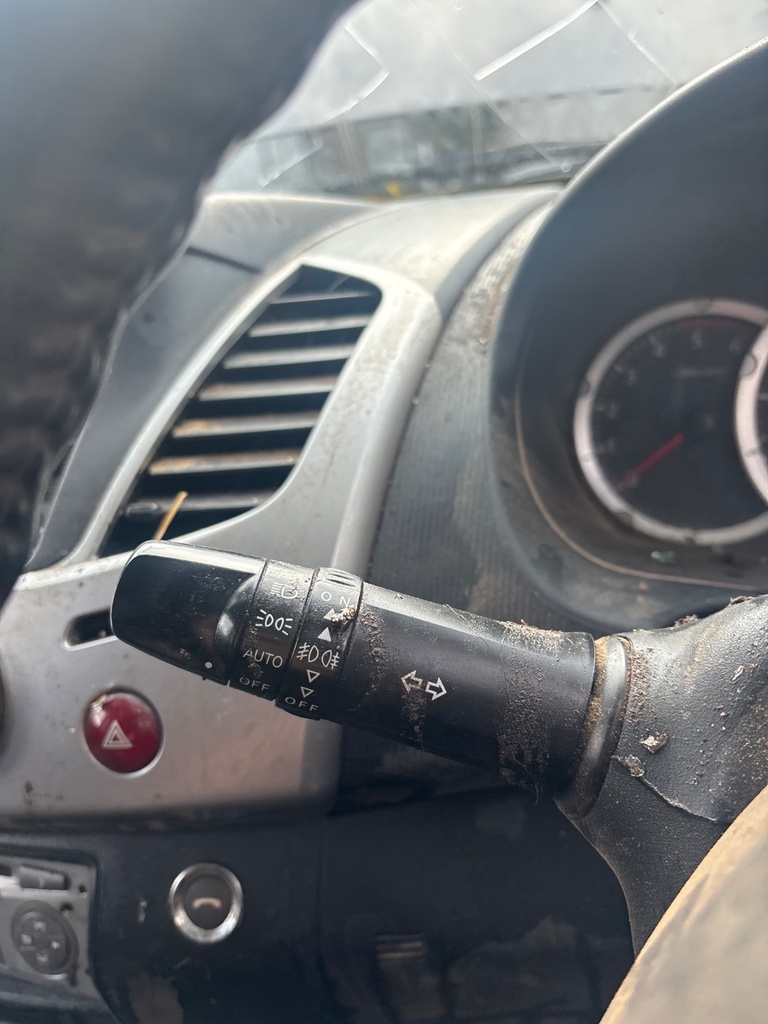 [EPE-124615] Mando de columna de dirección Mitsubishi L200 / Triton 2014