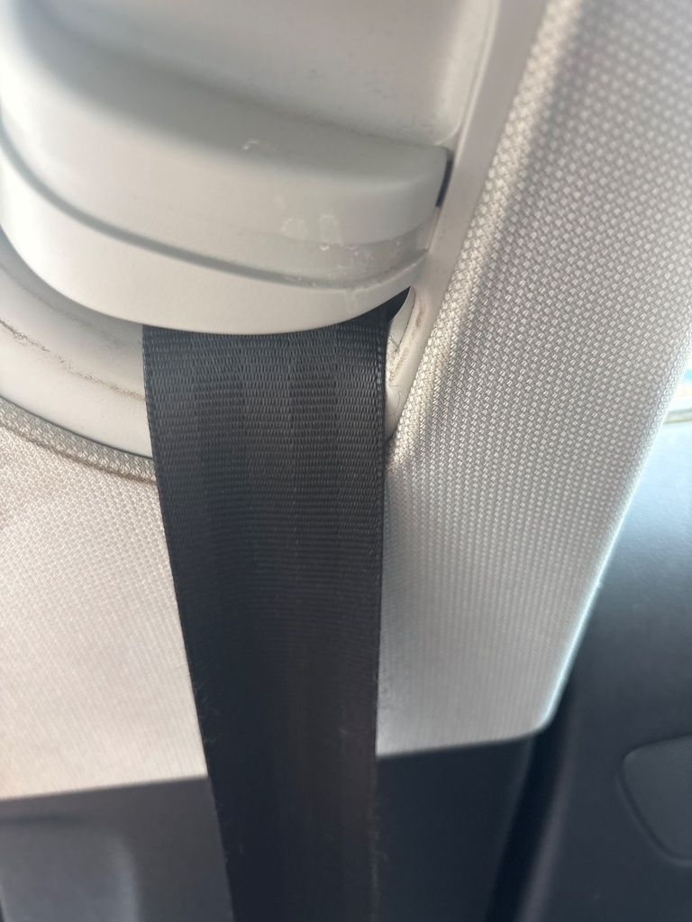 [EPE-124907] Pretensor de cinturón de seguridad delantero derecho Audi A4 Allroad