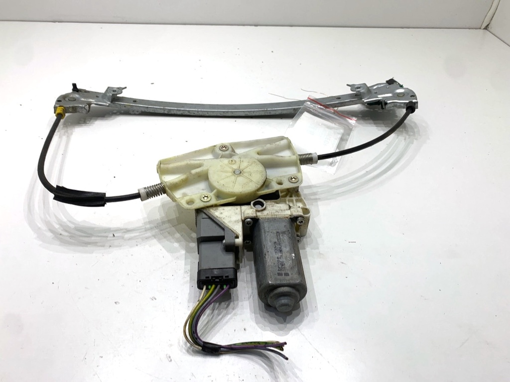 [STARK-903505] Elevalunas trasero derecho Peugeot 607