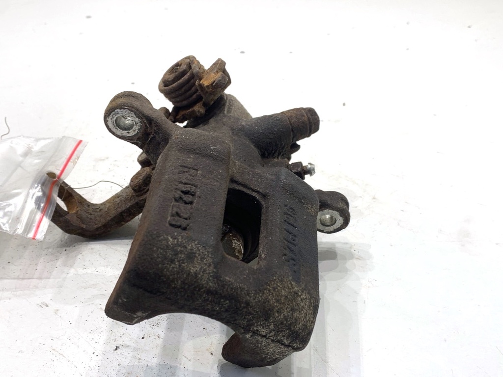 [STARK-903781] Pinza de freno trasera derecha Honda Civic VII