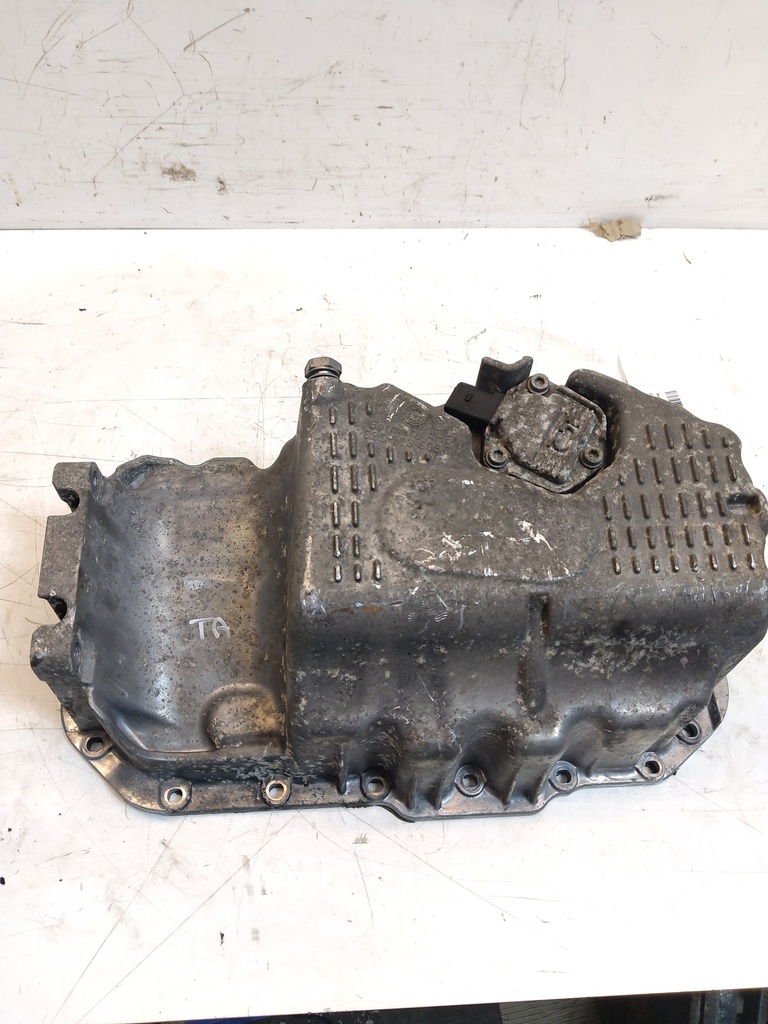 [MTD-536445] Parte superior del cárter de aceite Audi A1