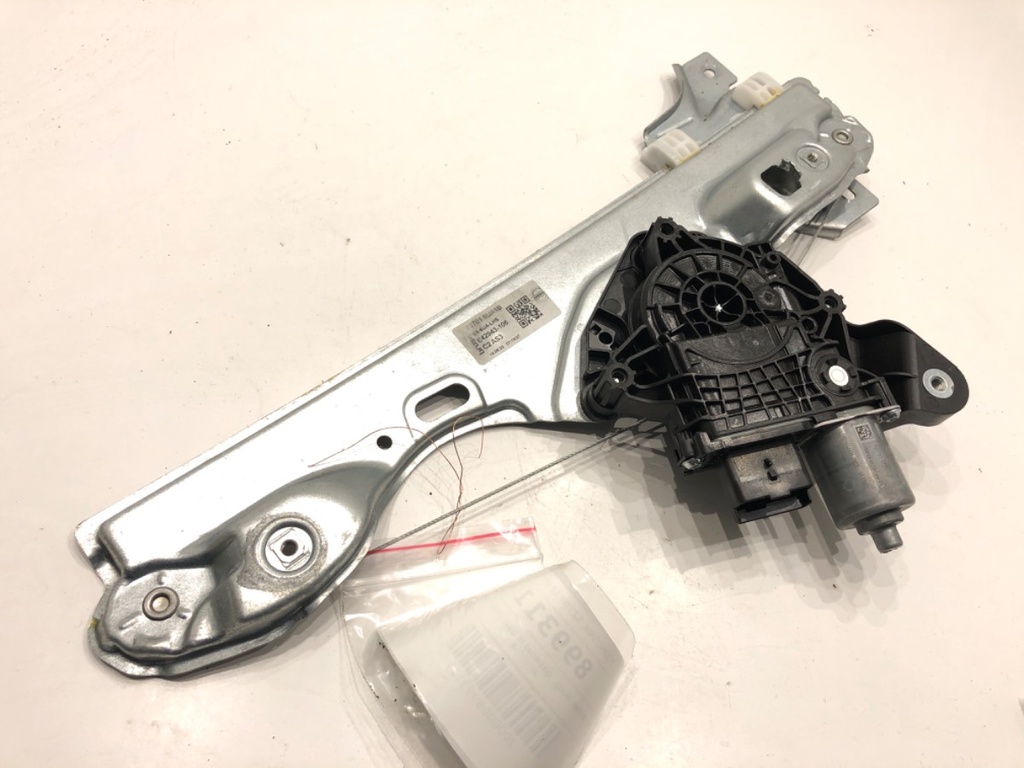 [STARK-899311] Elevalunas trasero izquierdo Nissan Qashqai III