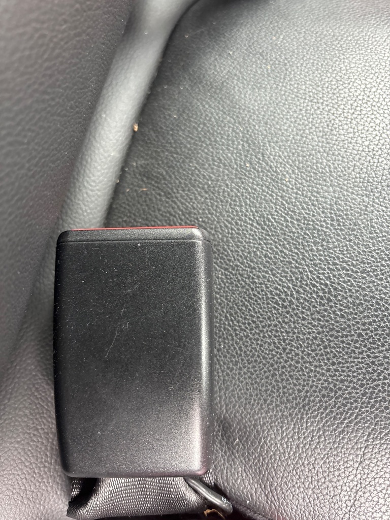 [EPE-124849] Cinturón de seguridad fila central trasera Jaguar XE 2.0 D