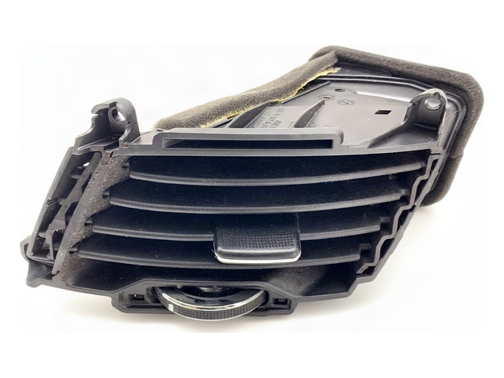 [STARK-941454] Rejilla de ventilación frontal KIA Sportage III (SL)
