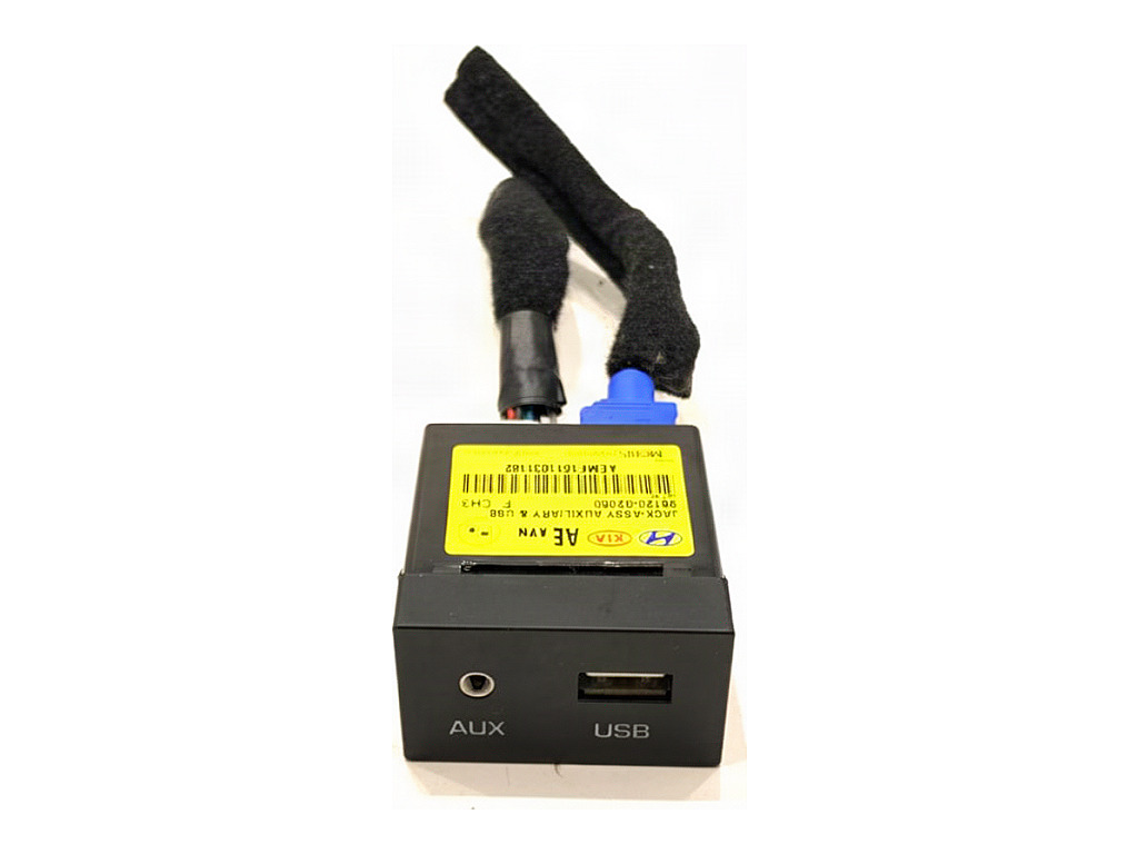 [STARK-946006] Puerto USB Hyundai i30