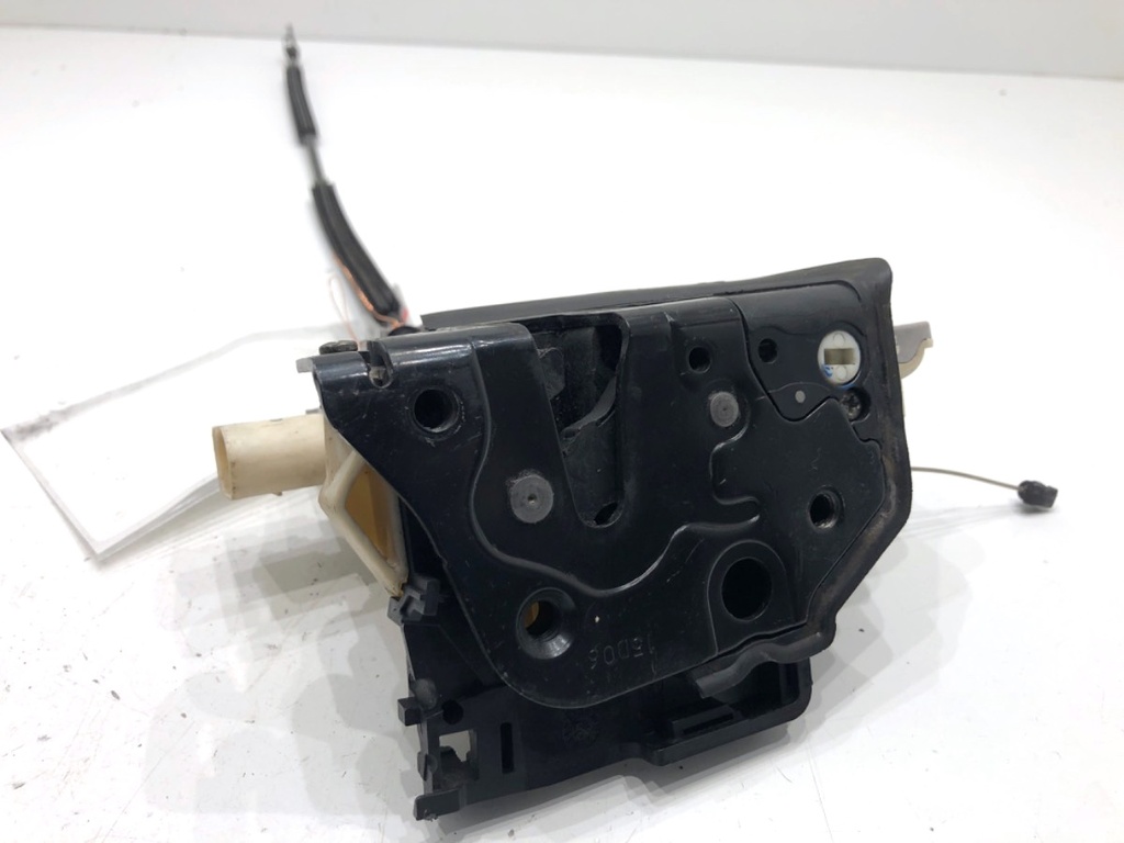 [STARK-739937] Cerradura de puerta delantera derecha Seat Altea (5P1)