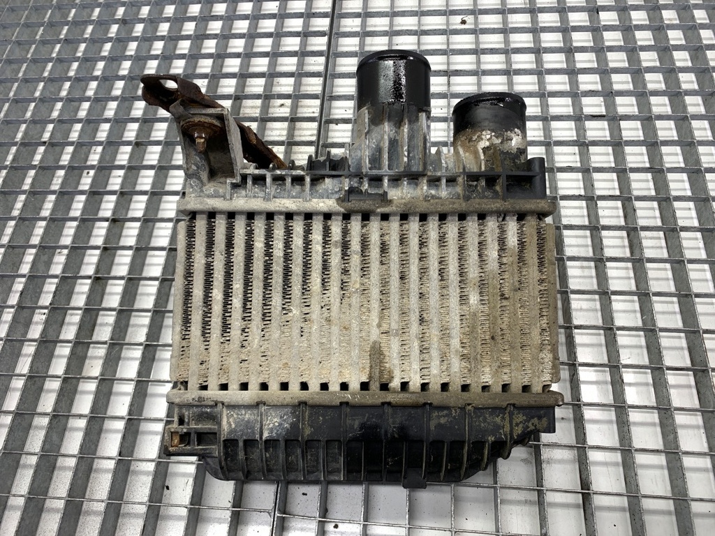 [STARK-904852] Intercooler Toyota Avensis T25