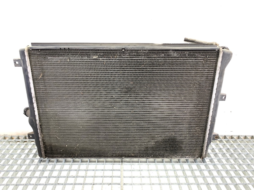 [STARK-905492] Radiador de agua Skoda Superb II Kombi (3T5)