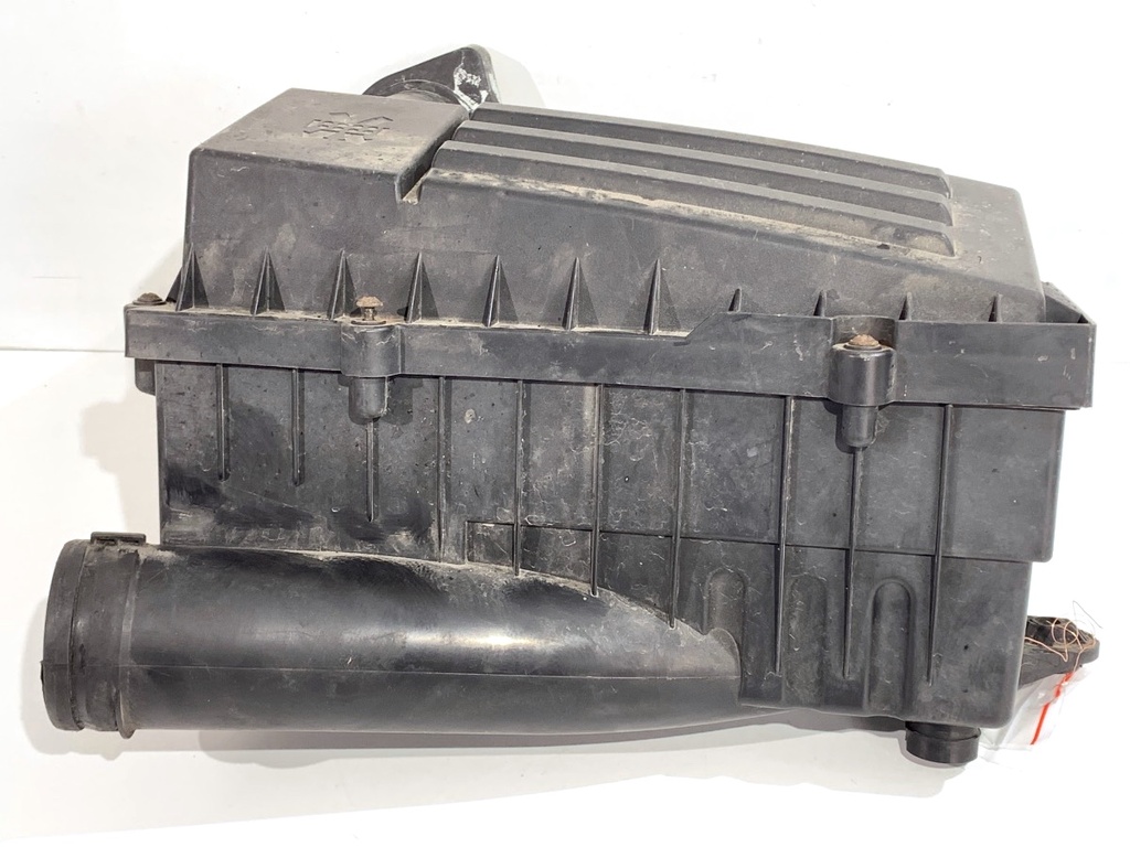 [STARK-799178] Caja de filtro de aire VW Passat B6 (3C2) 1.9 TDI 77 kW 2005-2010