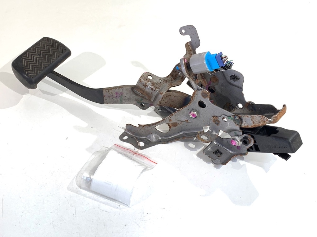 [STARK-907265] Juego de pedales Toyota Yaris Cross 2020-2022