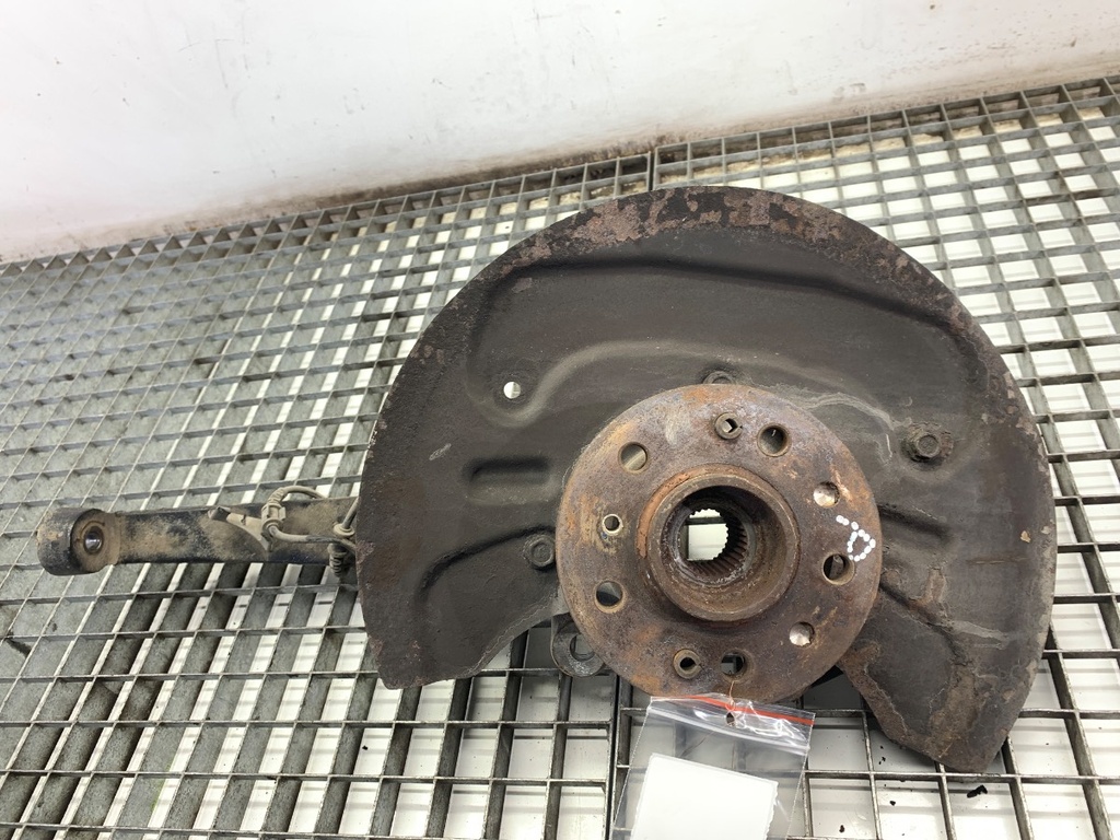 [STARK-916626] Cubo de rueda delantero derecho Mercedes-Benz Clase R