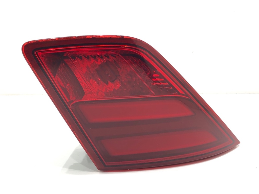 [STARK-801593] Luz trasera derecha PEUGEOT 308 II 2013-2021 9677818280