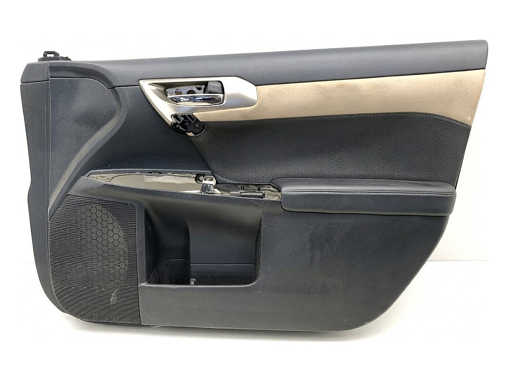 [STARK-919876] Panel de puerta delantero derecho Lexus CT (ZWA10_)
