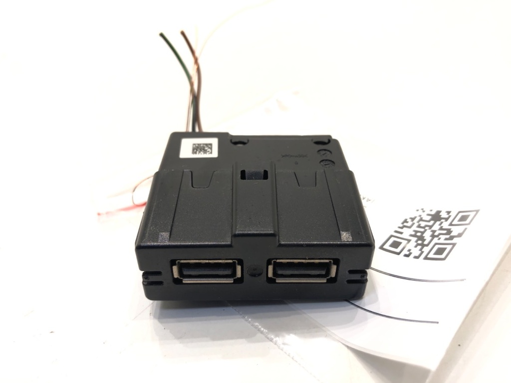 [STARK-924671] Puerto USB Seat Leon (5F1)