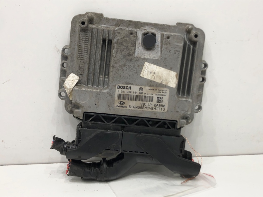 [STARK-658549] Centralita motor HYUNDAI i30 (GD) 1.6 CRDi 128 CV 2011-2015