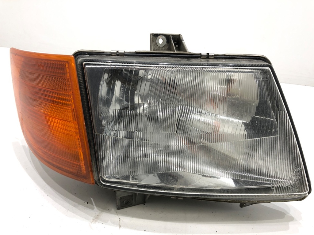 [STARK-805647] Faro delantero derecho Mercedes-Benz Vito (W638) 1997-2003
