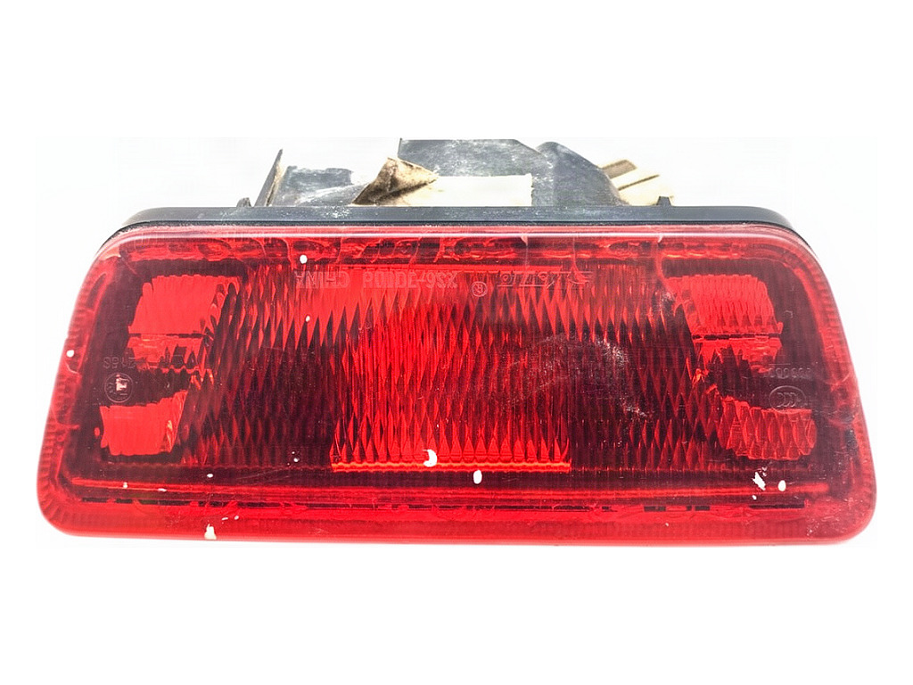 [STARK-935476] Piloto trasero paragolpes Nissan X-Trail III (T32)