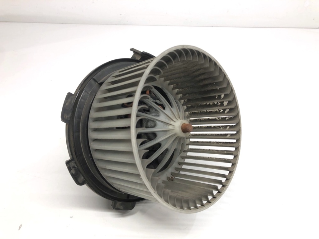 [STARK-823610] Ventilador de admisión de aire VW Crafter 30-50 (2F_) 2.0 TDI 80 kW 2011-2016