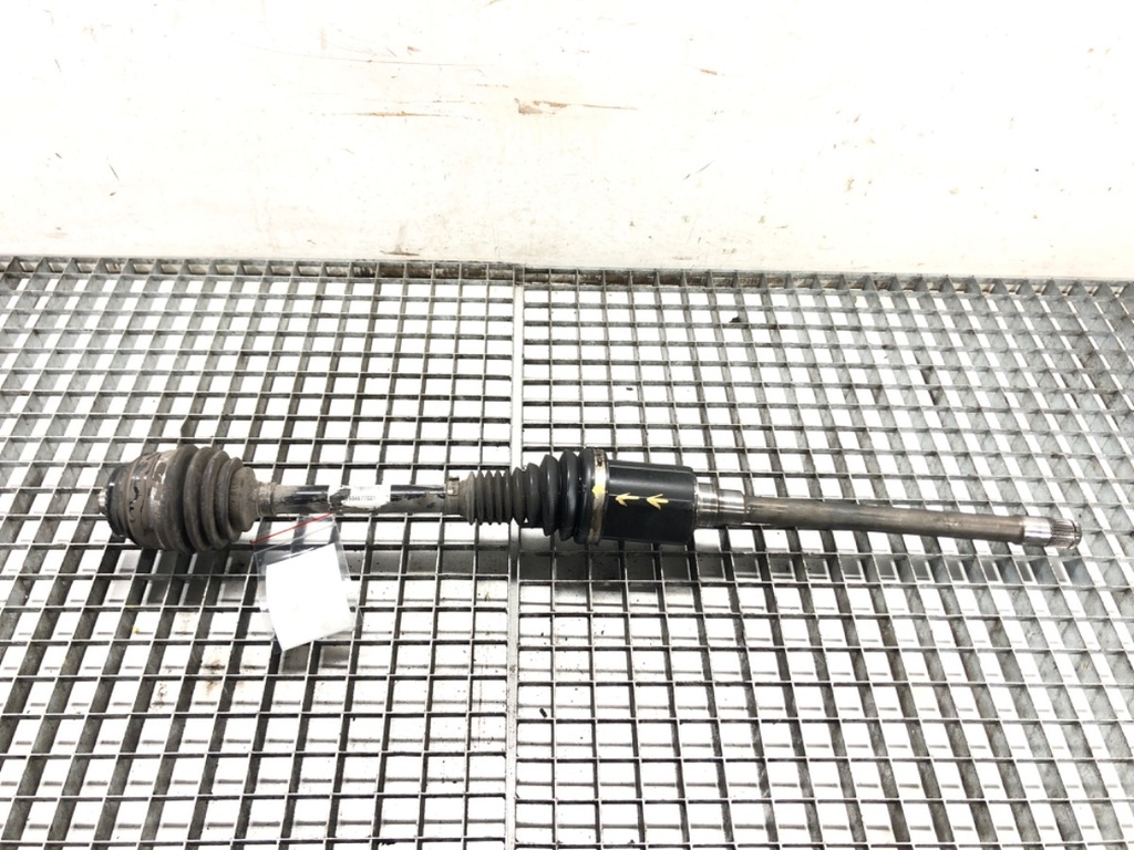 [STARK-670213] Semieje delantero derecho BMW Serie 5 (G30, F90) 2016-2022