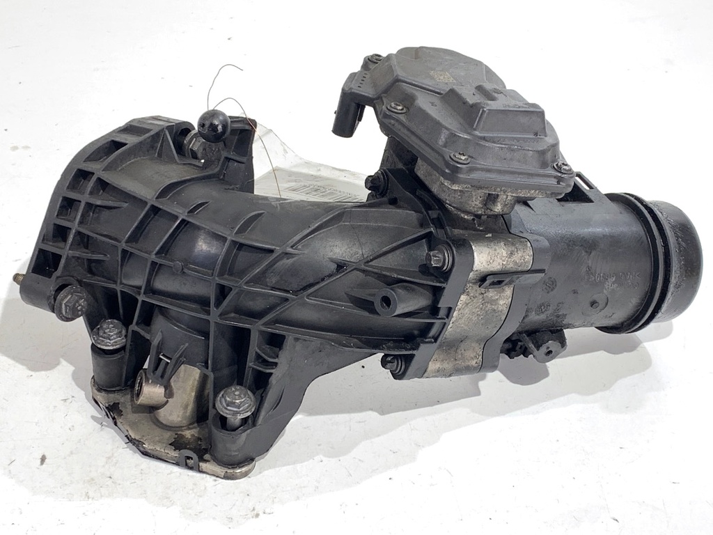 [STARK-837961] Mariposa de admisión BMW X6 (F16, F86) 2014-2019