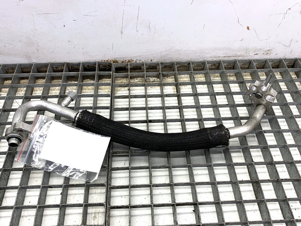[STARK-879421] Mango de aire acondicionado Tesla Model Y (5YJY) 2019-2022