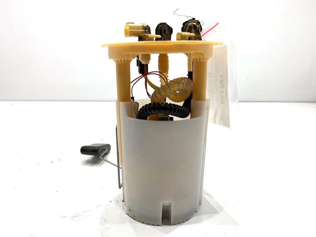 [STARK-887783] Bomba de combustible Renault Mégane IV Liftback 1.5 dCi 110 (172027799R)