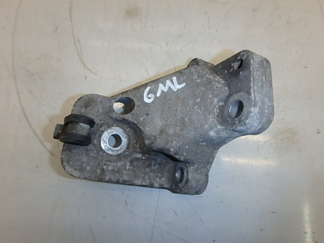 [MTD-113452] Soporte Volvo S60, V70, XC70, XC90 D5 2.4 Diésel D5244T 8634123