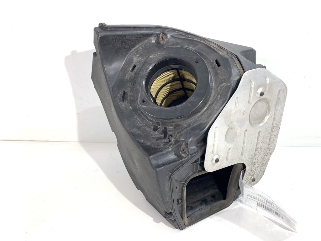 [STARK-788192] Caja de filtro de aire AUDI A4 B9 Avant (8W5, 8WD) 2.0 TDI quattro 140 kW