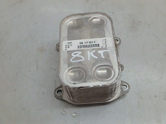 [MTD-152975] Radiador de aceite Audi Seat VW Passat 2.0 TDI CFF CFFB CFFA CFFD 03L117021C