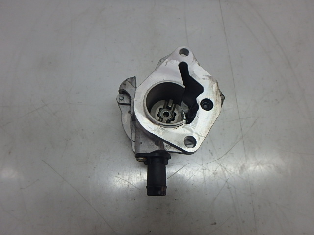 [MTD-202686] Bomba de vacío Renault Megane III 1.5 dCi K9K832 146505272R