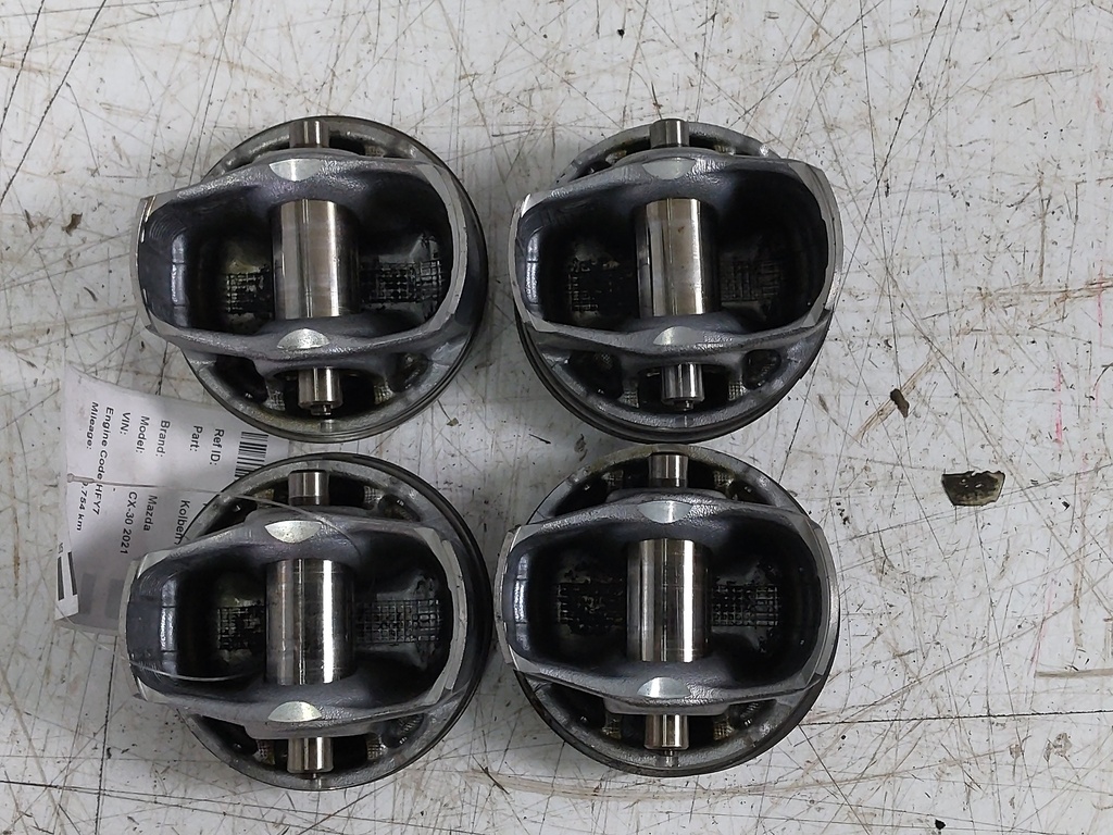 [MTD-529870] Juego de 4 pistones Mazda CX-30 2.0