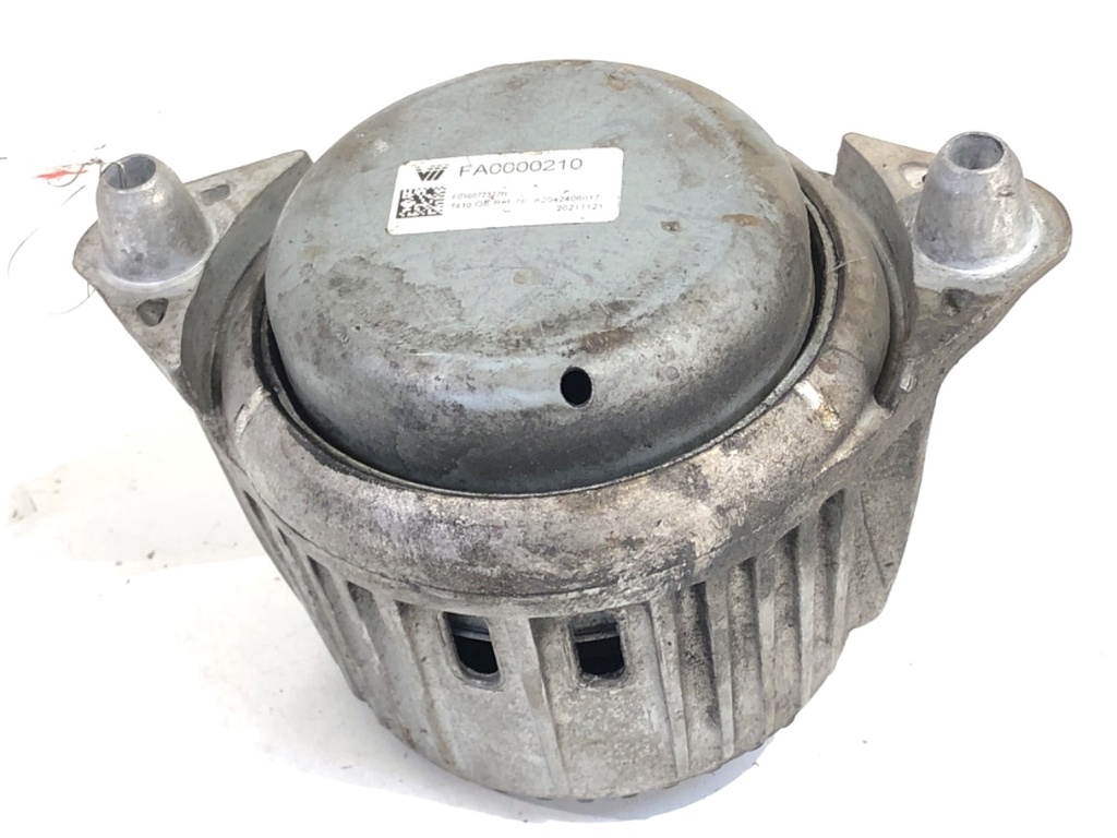 [STARK-748183] Soporte de motor izquierdo MERCEDES-BENZ CLS (C218) 2011-2017