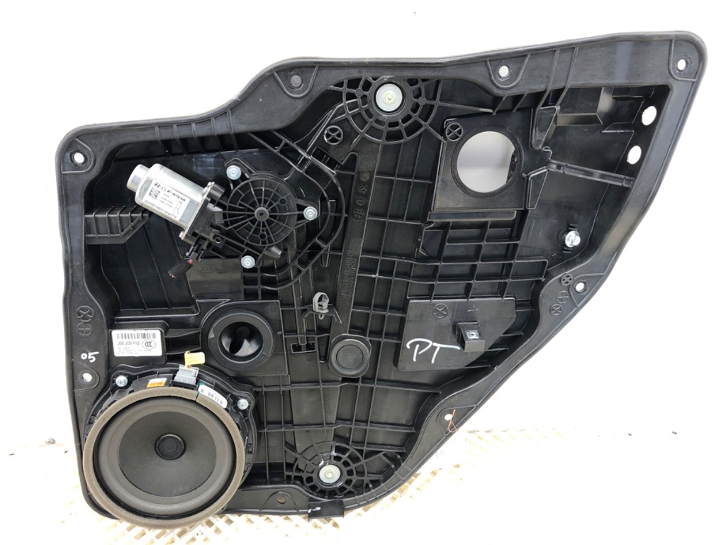 [STARK-752975] Elevalunas trasero derecho KIA Stinger (CK) 3.3 T-GDi 4WD 272 kW 370 CV 2017-2022