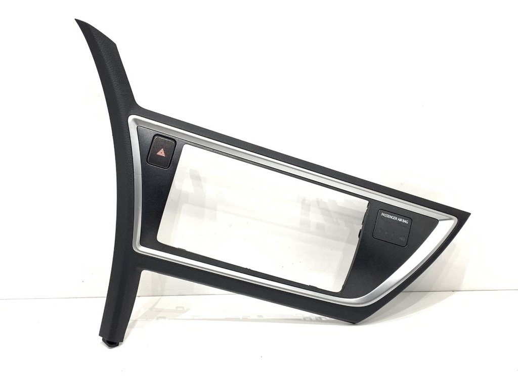 [STARK-753605] Moldura decorativa TOYOTA AURIS Kombi (_E18_) 1.6 (ZRE185_) 97 kW (132 CV) 2013-2018