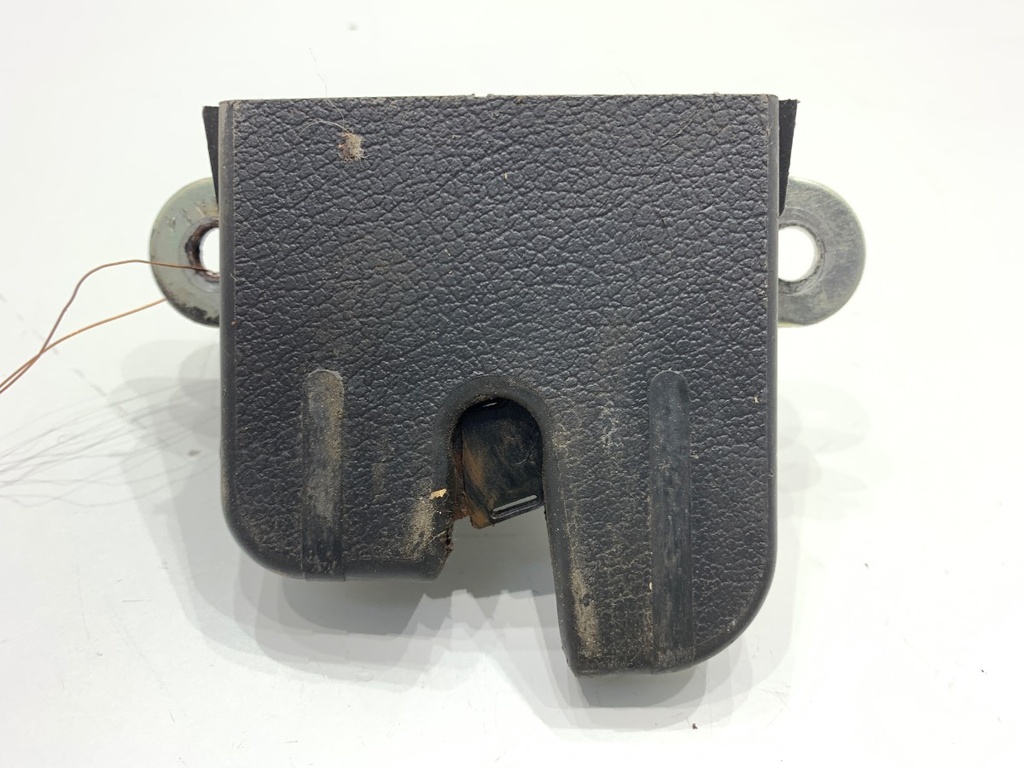 [STARK-771571] Cierre de portón trasero VW Polo V (6R1, 6C1) 2009-2022