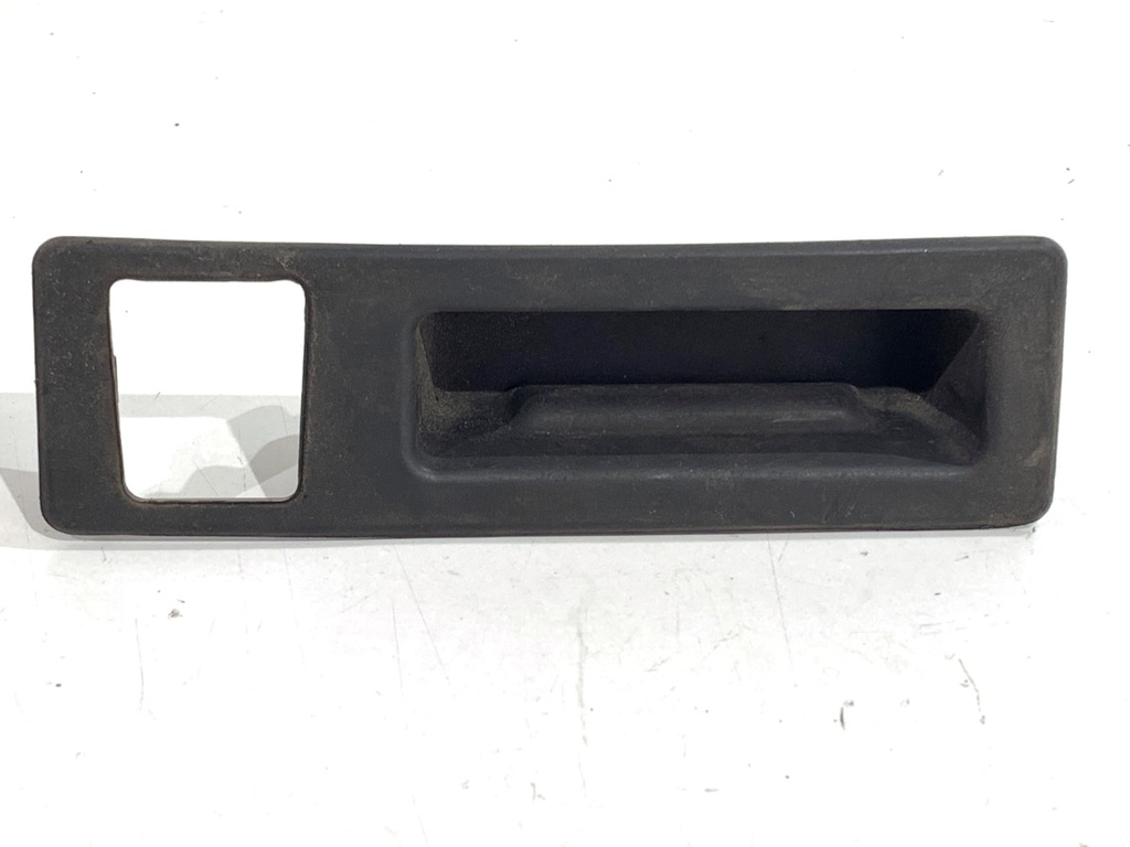 [STARK-824625] Maneta de portón trasero BMW Serie 3 (F30, F80) 2011-2018