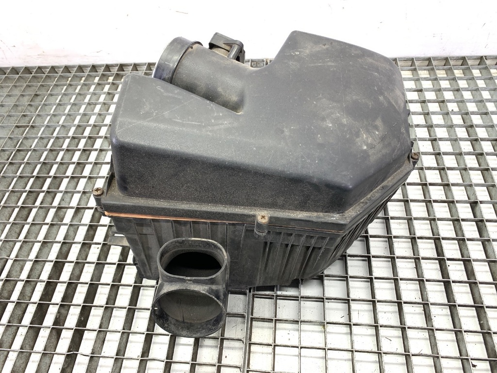 [STARK-807391] Caja de filtro de aire Volvo S80 II (124) 4.4 V8 AWD 2006-2016