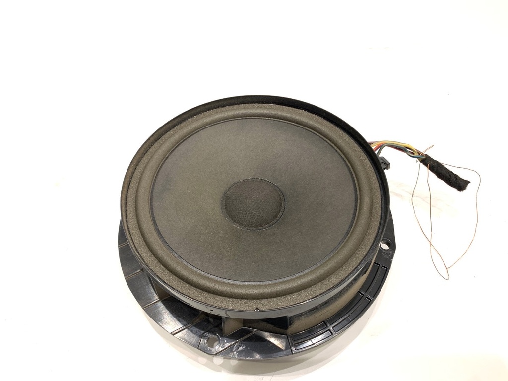[STARK-896743] Altavoz VW Passat B7 Variant (365) 2.0 TDI 2010-2015