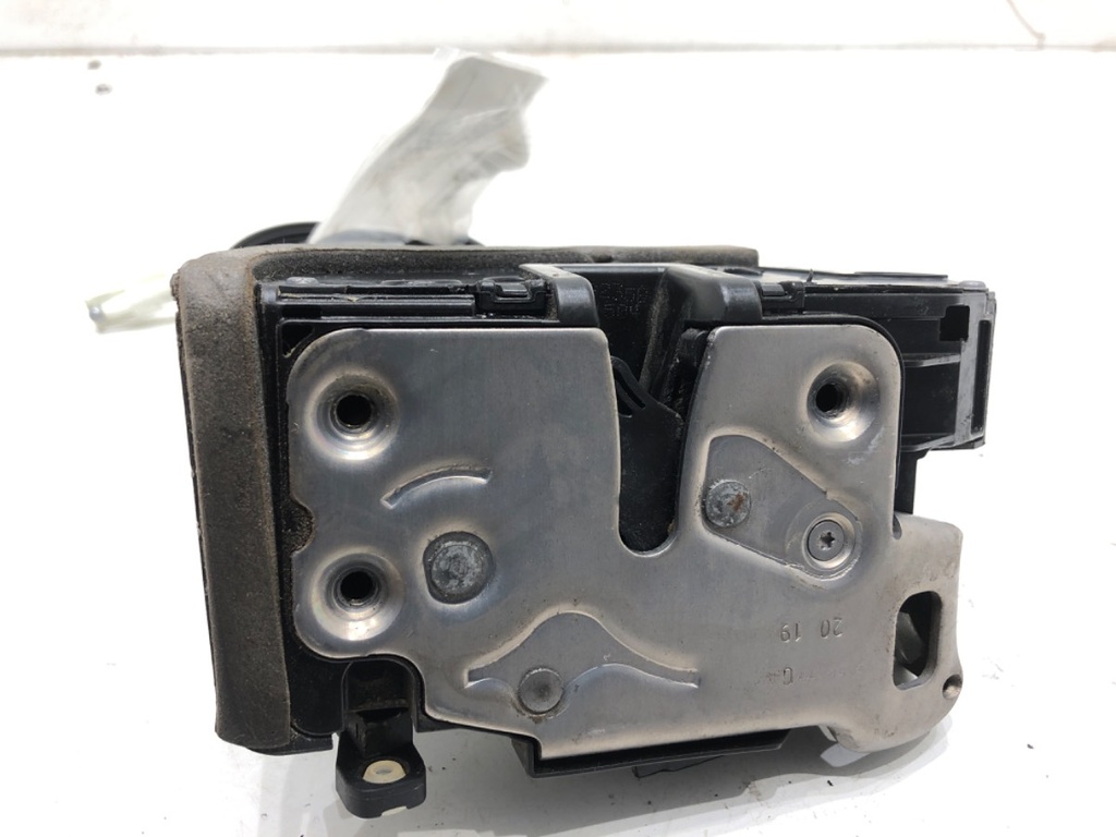 [STARK-756297] Cerradura de puerta delantera izquierda OPEL ASTRA K (B16) 1.6 CDTi 81 kW