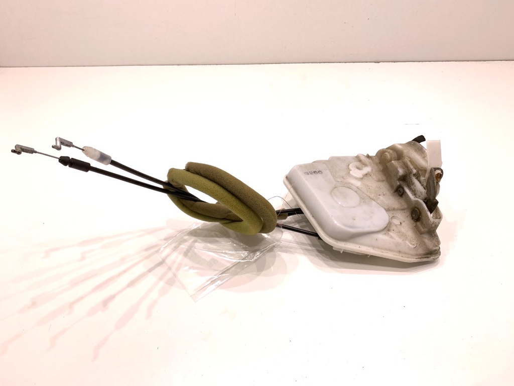 [STARK-897697] Cerradura de puerta delantera izquierda MAZDA 6 Kombi (GH) 2007-2013