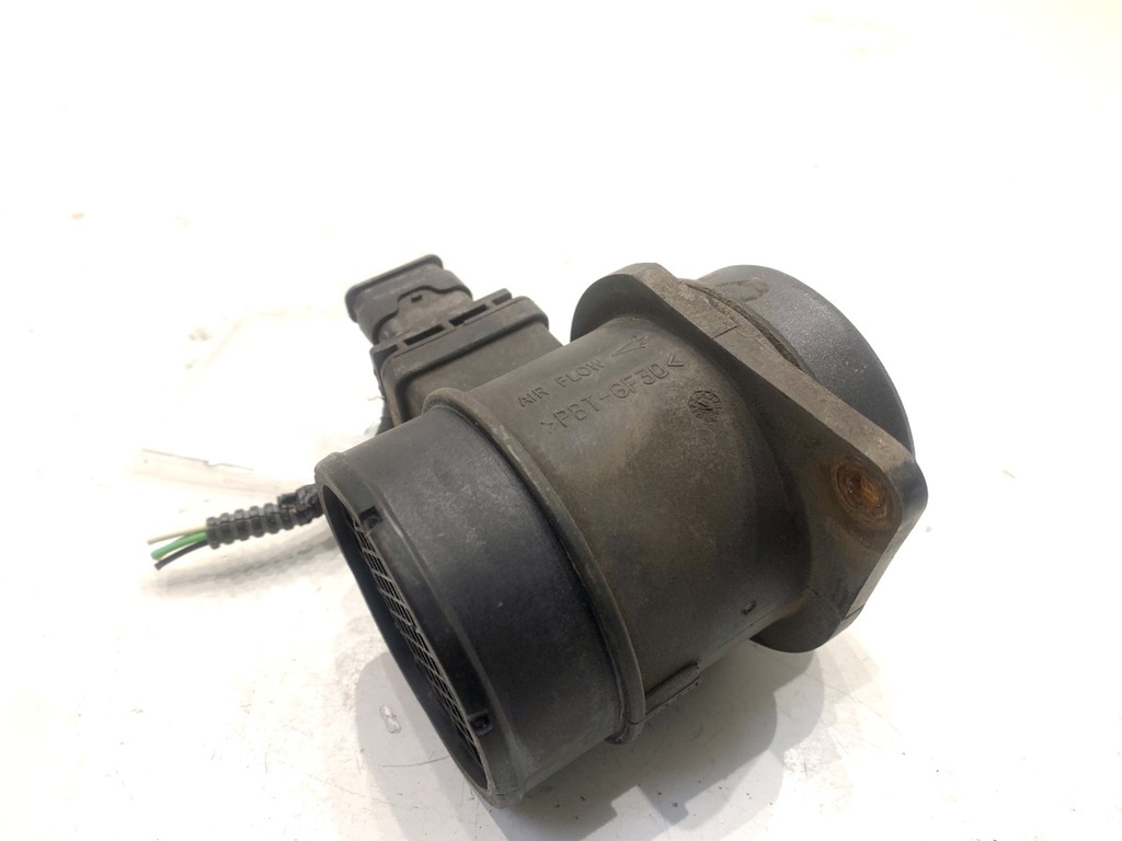 [STARK-907592] Sensor de flujo de masa de aire KIA CEE'D Sportswagon (JD) 1.6 CRDi 81 kW