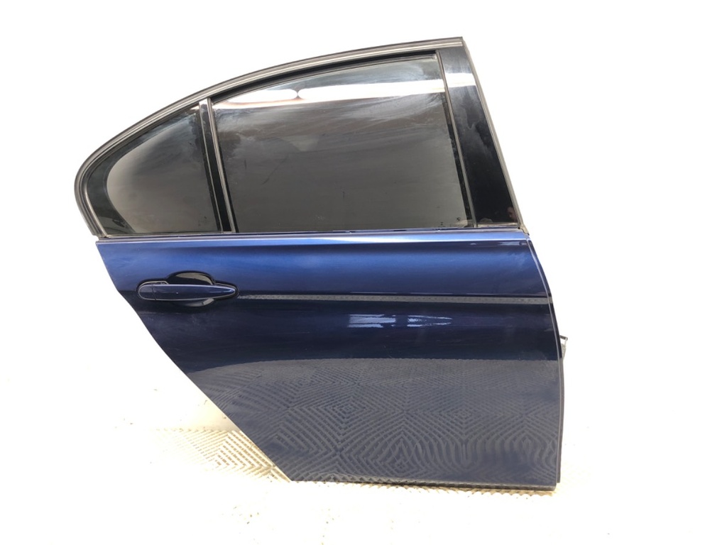 [STARK-706763] Puerta trasera derecha BMW Serie 3 (F30, F80) 2011-2018