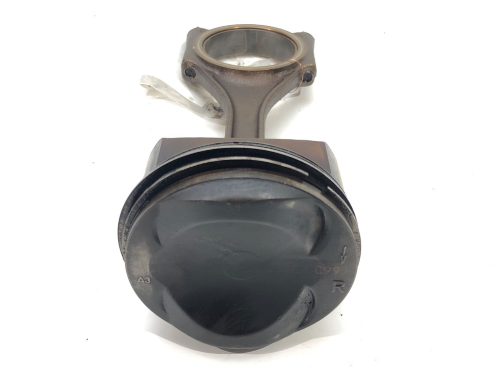 [STARK-501032] Pistón con biela AUDI A6 C6 (4F2) 3.2 FSI quattro 2004-2008
