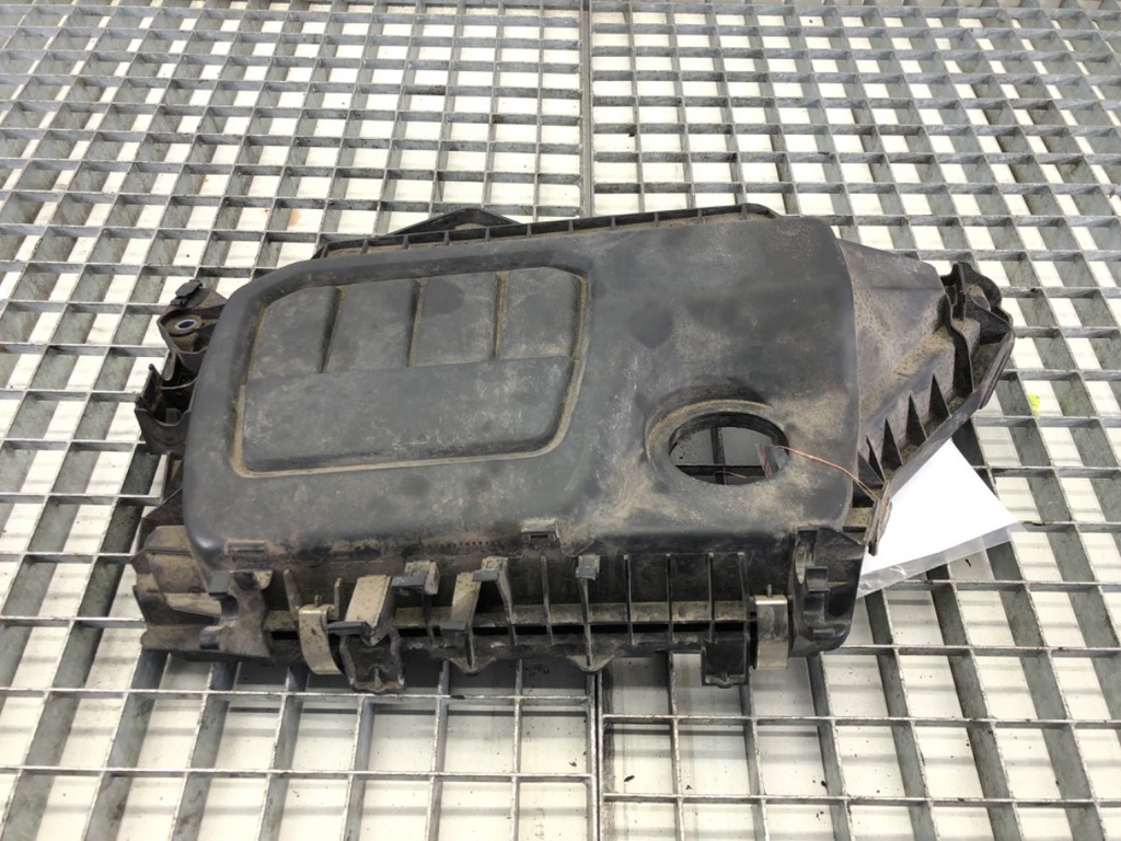 [STARK-654508] Tapa de motor Mercedes-Benz Vito W447 111 CDI 2014-2022