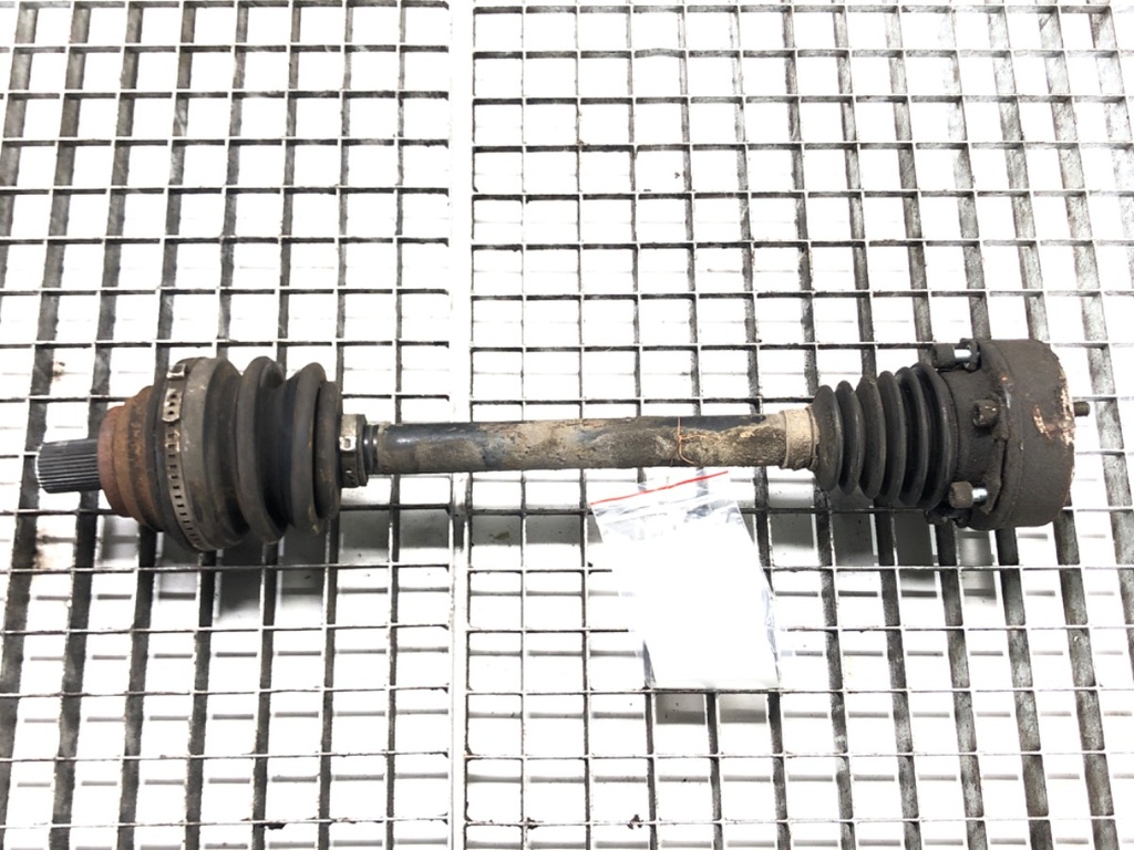 [STARK-670550] Semieje delantero izquierdo VW Jetta III 2.0 FSI 110 kW