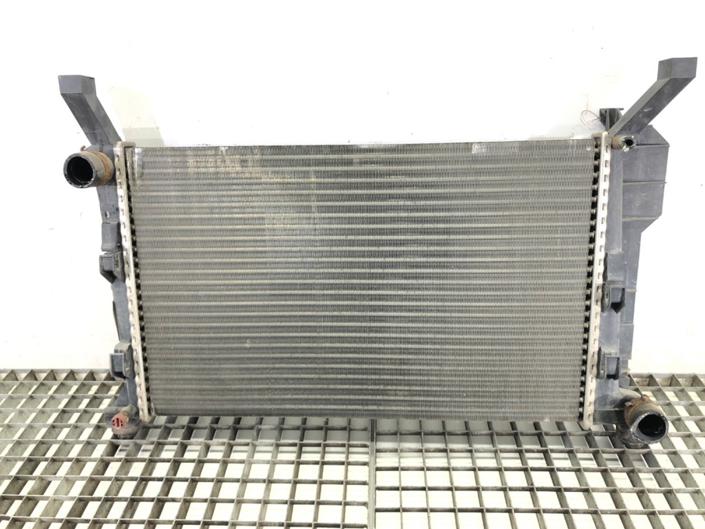 [STARK-705091] Radiador de agua Mercedes-Benz Clase A (W169) 2004-2012