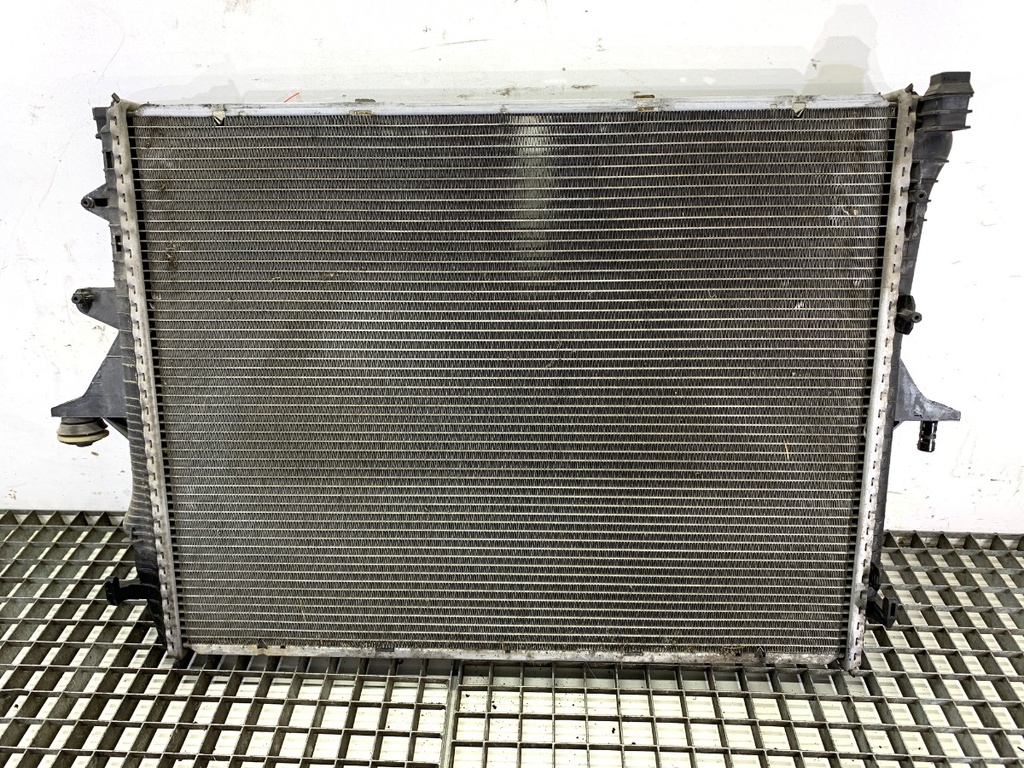 [STARK-719976] Radiador de agua Audi Q7 (4LB) 2006-2016 3.0 TFSI quattro 2010-2015